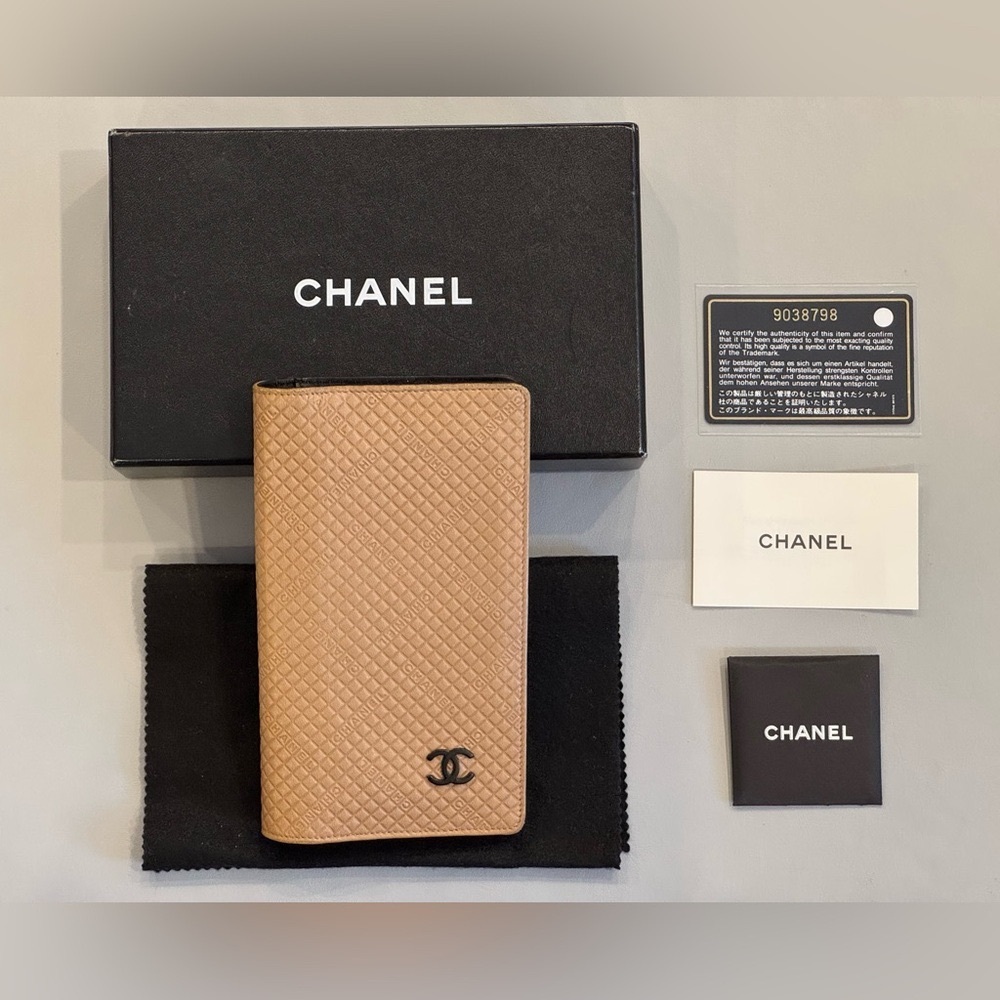 CHANEL Embossed Lambskin L-Yen Wallet (Rare!)